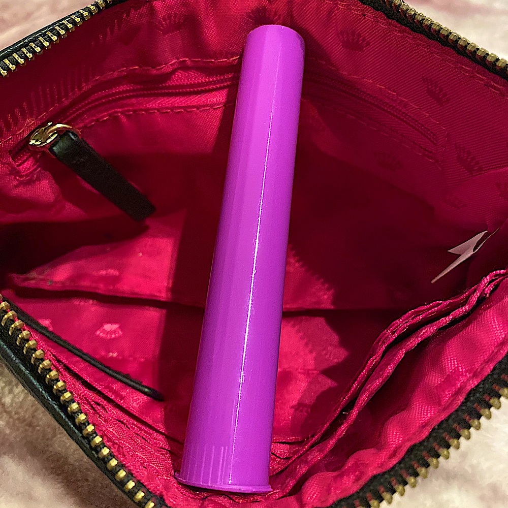Juicy Couture Wristlet - Picture 5 of 7